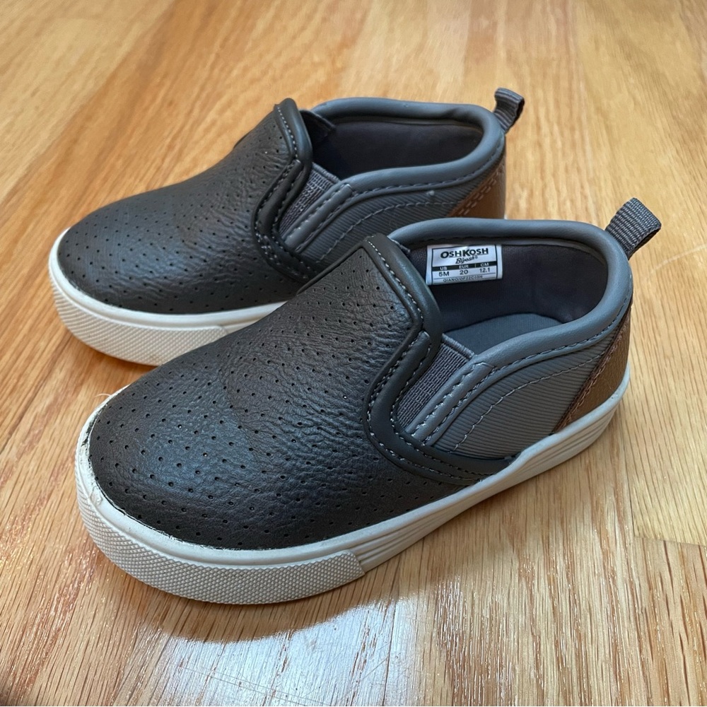 Oshkosh gray leather with brown slip on shoes toddler size 5